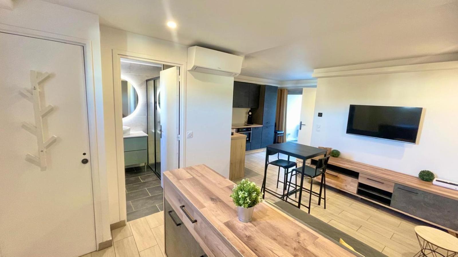 Apartment T2 Moderne Avec Piscine, Tennis Et Garage